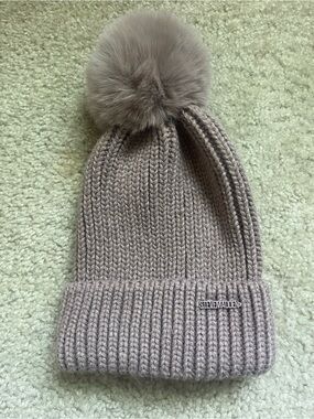 Steve Madden mauve Knit Pom Beanie